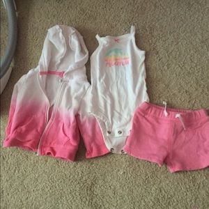 Carter’s 3 pieces set